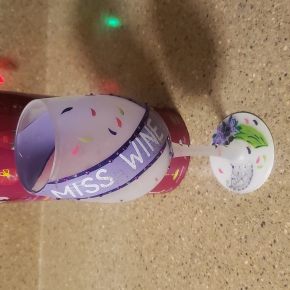 Lolita Miss Wine glass - Picture 2 of 7